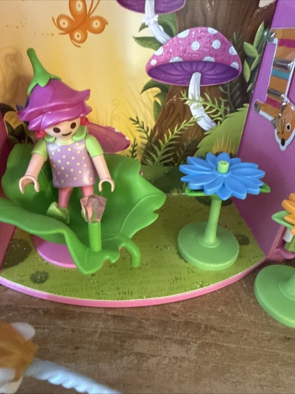 16 pc Playmobil Fairies Fairy Garden Play Box 5661 Released 2015 - Picture 3 of 12